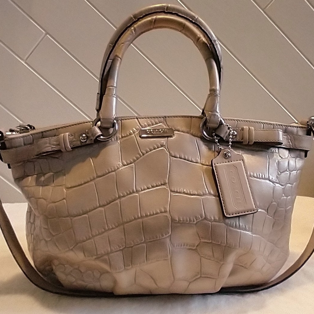 Coach Madison Sophia